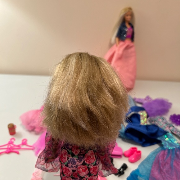 Jewel Girl and Cali Girl Barbie Lot - Picture 7 of 16